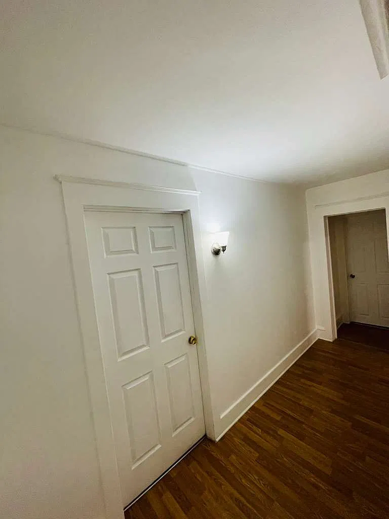 2 bed, $1,300 — Photo 2