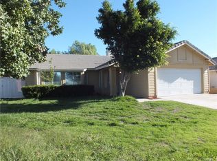 2440 W Sunrise Dr, Rialto, CA 92377