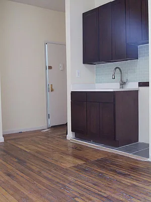 Rented by Bohemia Realty Group | media 7