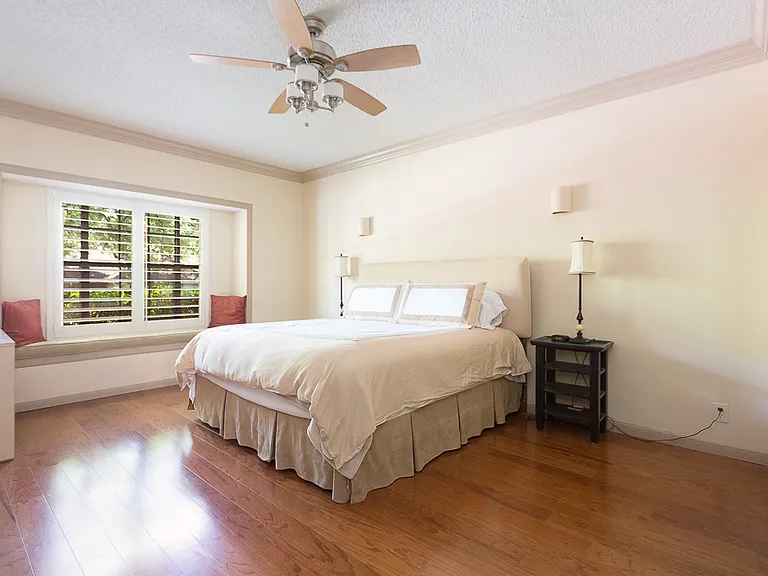 1722 Eagle Mdw — Photo 10