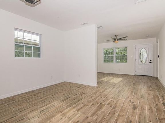 5th image of 1719 W Carmen St