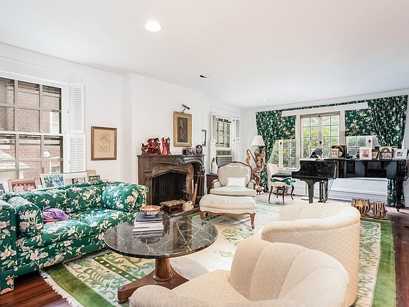 4th image of 54 Greenacres Ave