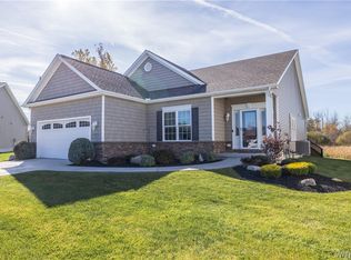 5614 Chatham Ln, Clarence Center, NY 14032