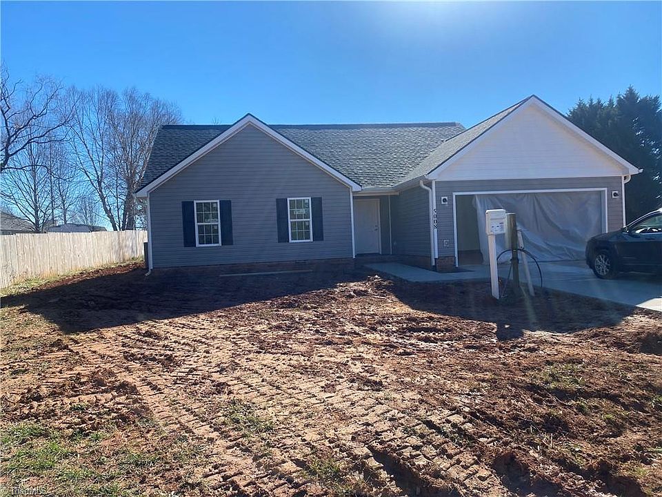 1st image of 5008 Oak Garden Dr