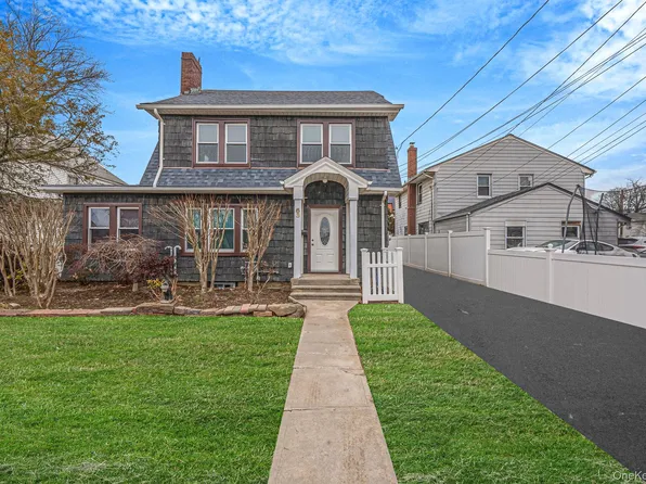 63 Devon Road, Hempstead, NY 11550