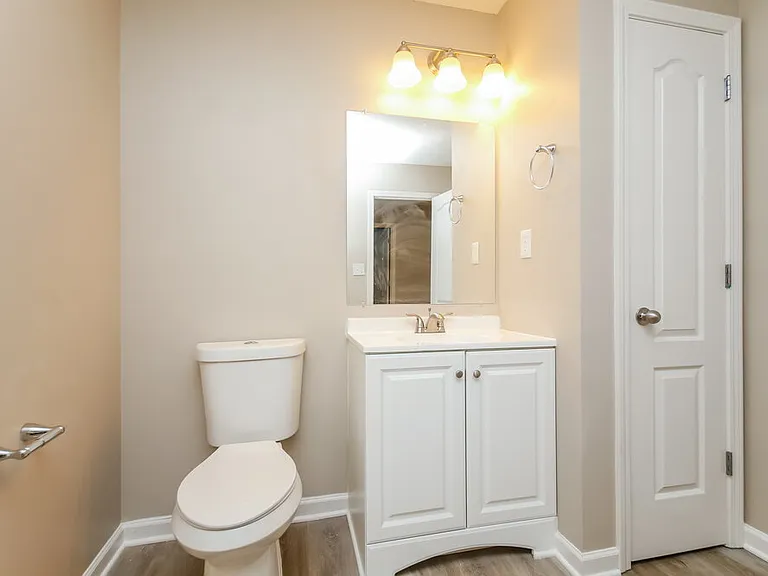 100 Saint Ann Cir — Photo 16