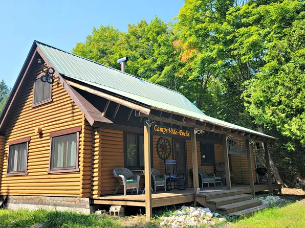 4148 N Black Point Rd, Moran, MI 49760