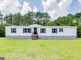 33 Canvasback Dr, Savannah, GA 31302