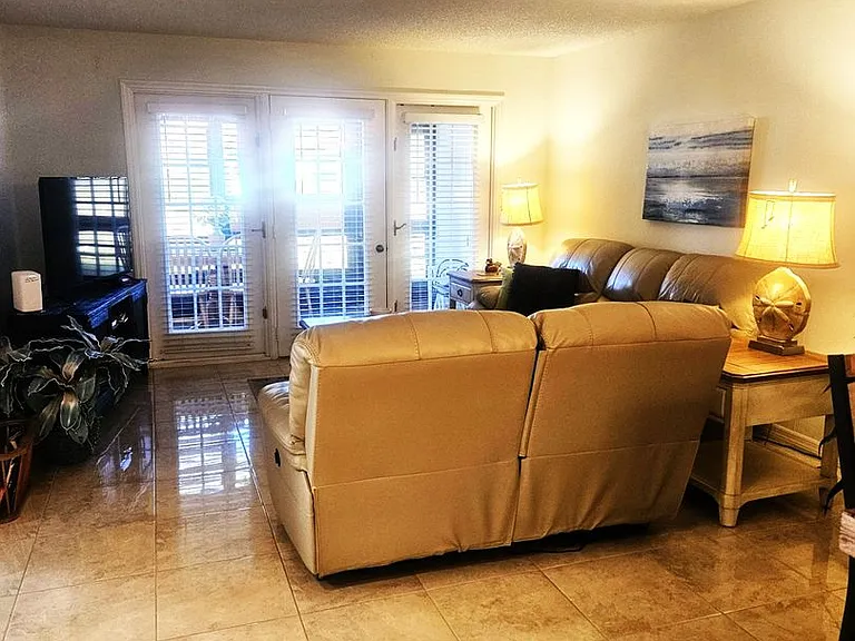 307 Pine Hollow Cir — Photo 11