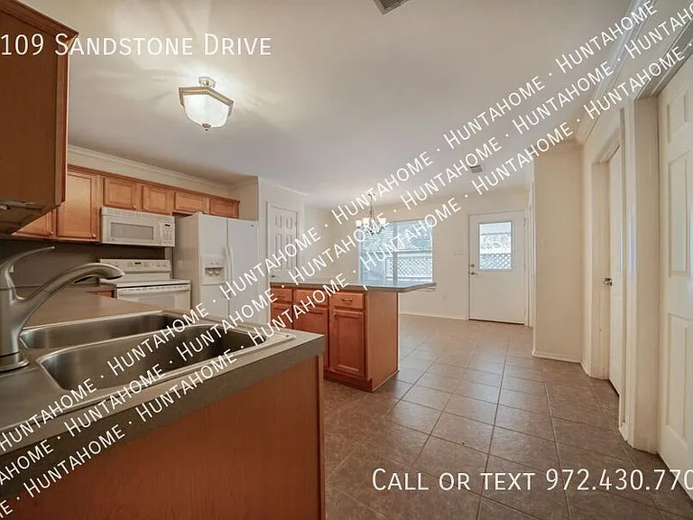 2109 Sandstone Dr — Photo 11