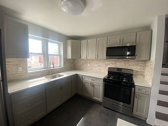 2nd image of 954 E 85th St APT 2