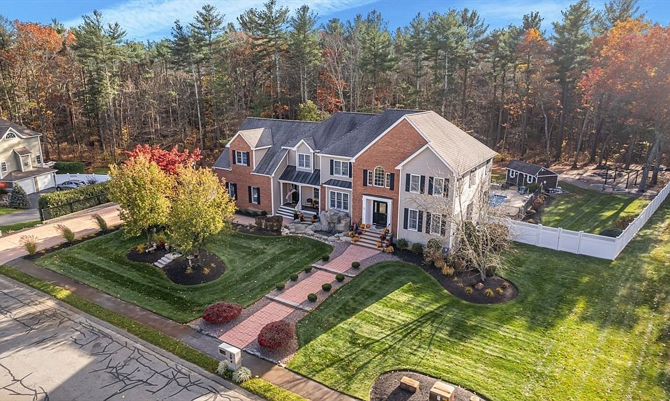 1st image of 394 Mohawk Rd