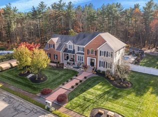 394 Mohawk Rd, Raynham, MA 02767