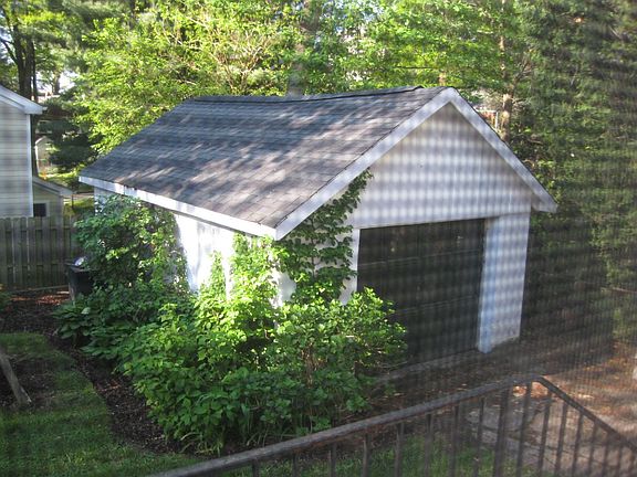 5th image of 4506 Harling Ln