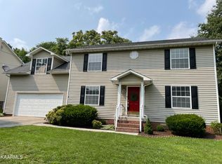 1516 Pheasants Glen Dr, Knoxville, TN 37923
