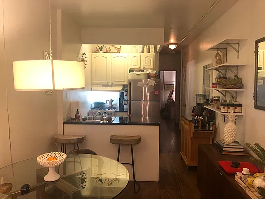 Rented by R New York | media 16