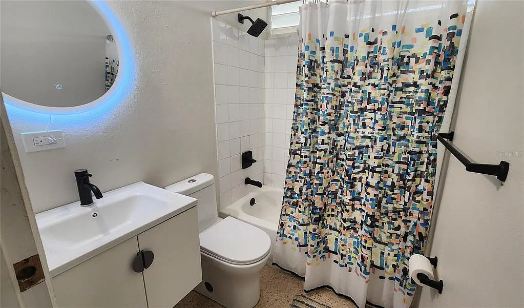 3 bed, 1.0 bath, 950 sqft, $1,100 — Photo 4