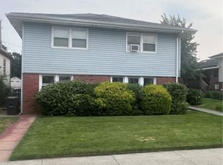 348 E Beech St, Long Beach, NY 11561
