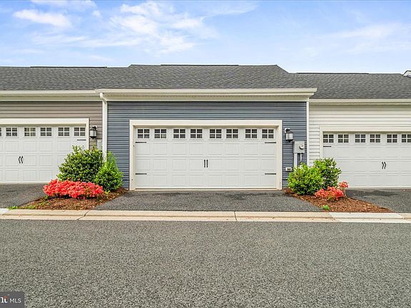 4th image of 1309 Crampton Pl