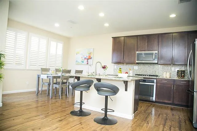 1048 Flurry Dr — Photo 3