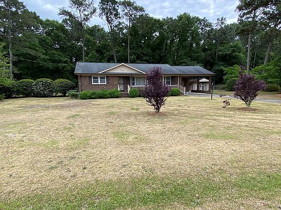 3rd image of 141 Grant Dr