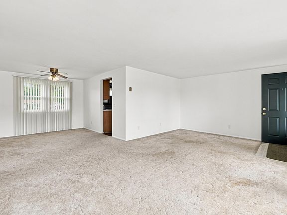 5th image of 7022 Omaha Ct