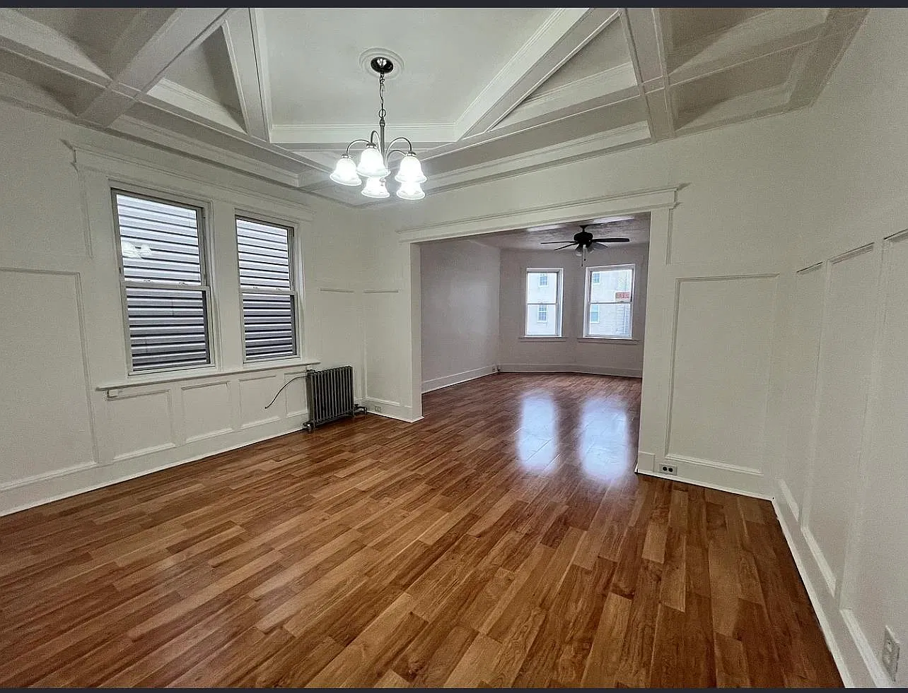3 bed, 1.0 bath, 900 sqft, $2,500 — Photo 4