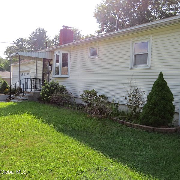 2nd image of 455 Chiswell Road