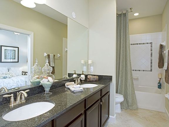 4th image of 5552 Cantucci St #S0b1ut