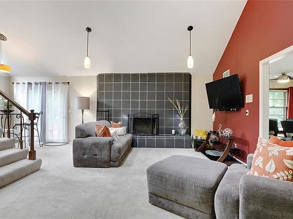 5th image of 9803 Colony Pl
