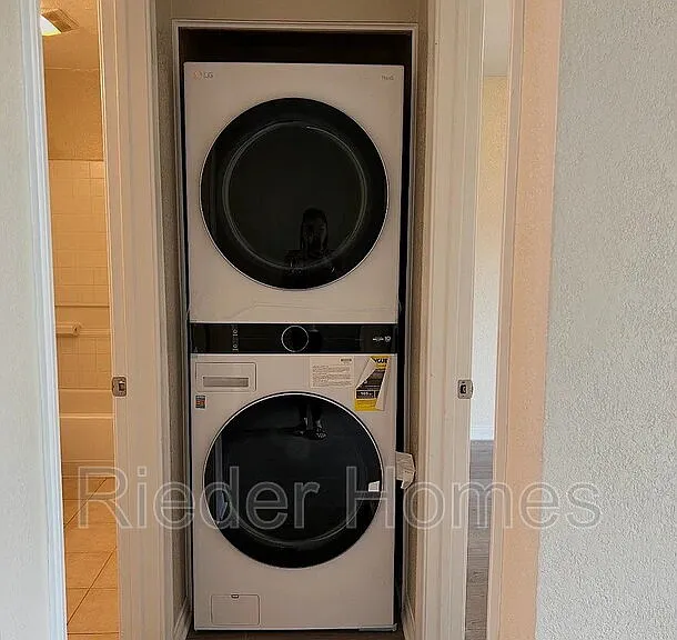 5252 Orange Ave #127 — Photo 9