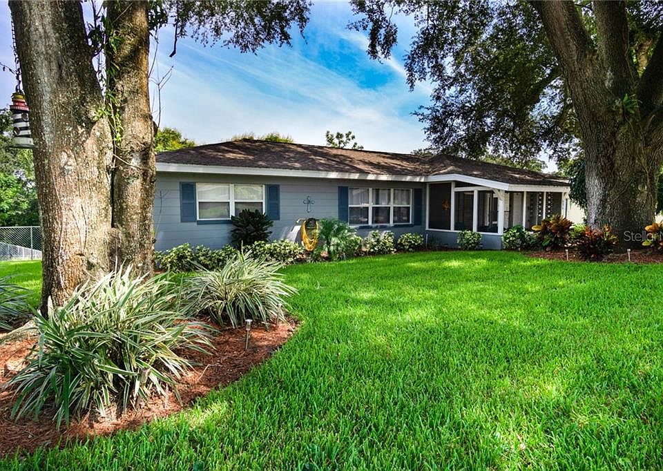 1st image of 635 Lorraine Cir