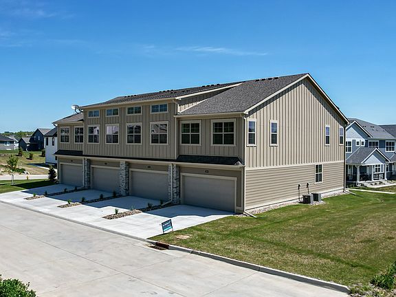 3rd image of 10109 Stark Dr