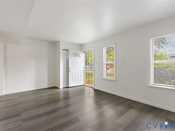 5th image of 3618 Meadowdale Blvd