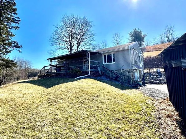 366 Mountain Back Rd, Spring Mills, PA 16875