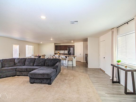5th image of 7628 E 42nd Ln