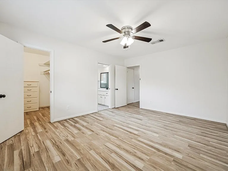2127 Blue Willow Dr — Photo 18