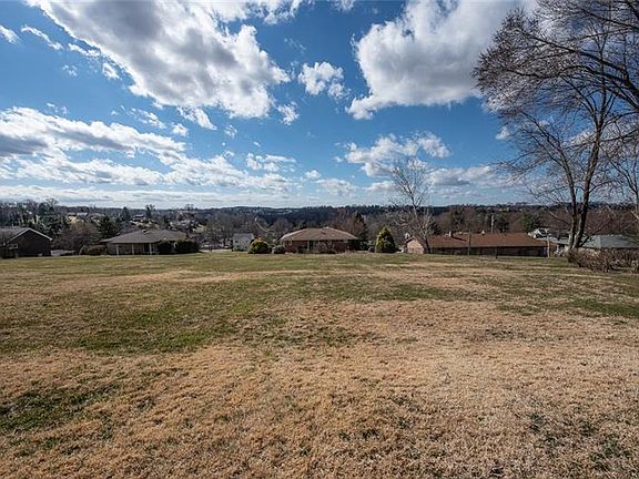 4th image of 12201 Church Dr