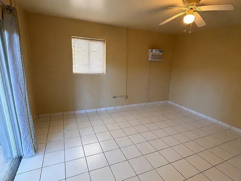 741 Liberty St — Photo 13