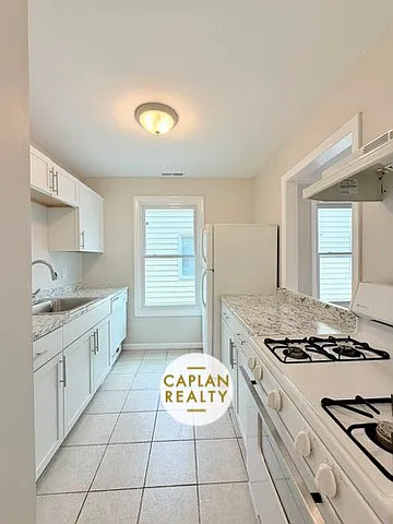 2 bed, 1.5 bath, 1200 sqft, $2,150 — Photo 3
