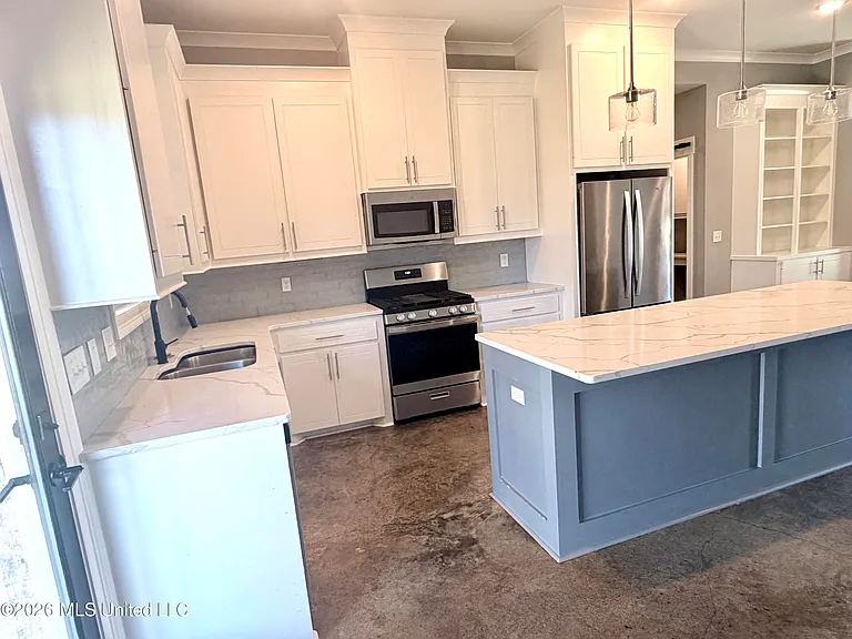 531 Birchwood Blvd — Photo 9