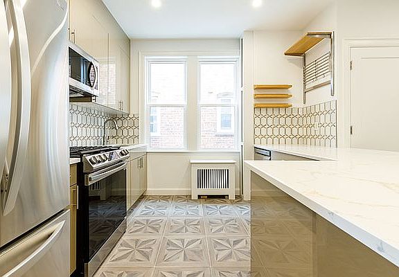 3rd image of 21-36 41st St #2