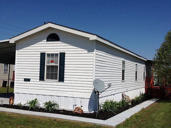 3rd image of 1502 Lilac Ln