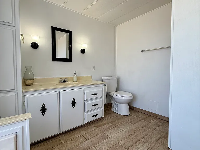 10584 E Amber Dr — Photo 5