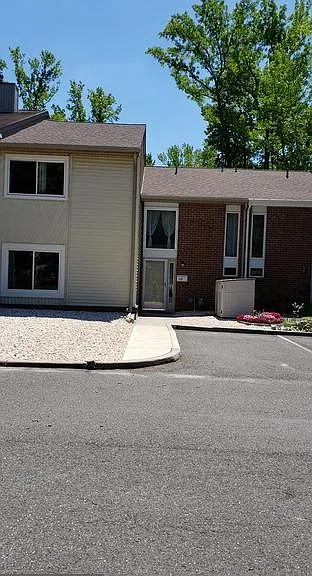 313 Barton Run Blvd — Photo 1