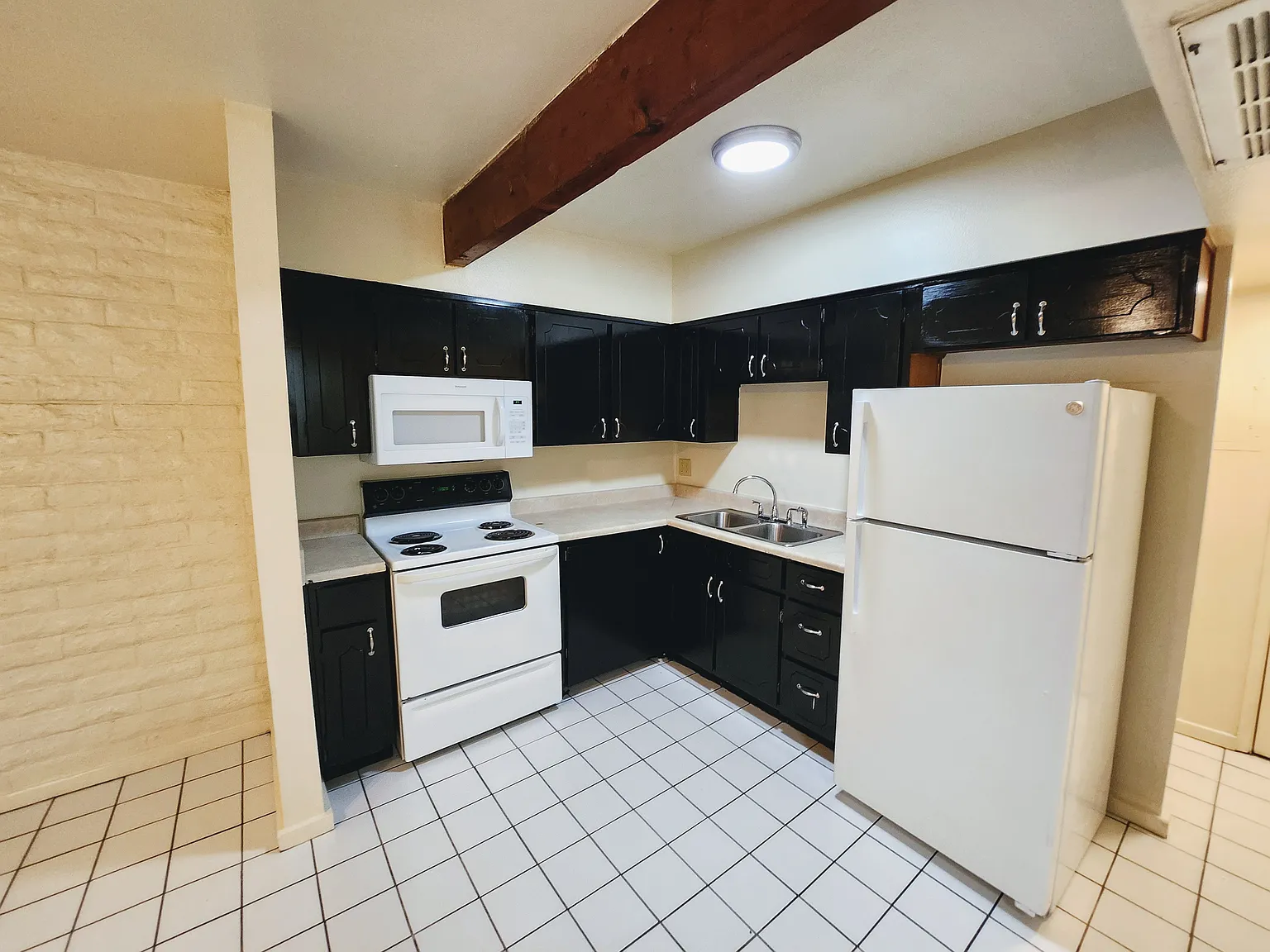 1 bed, 500 sqft, $995 — Photo 4