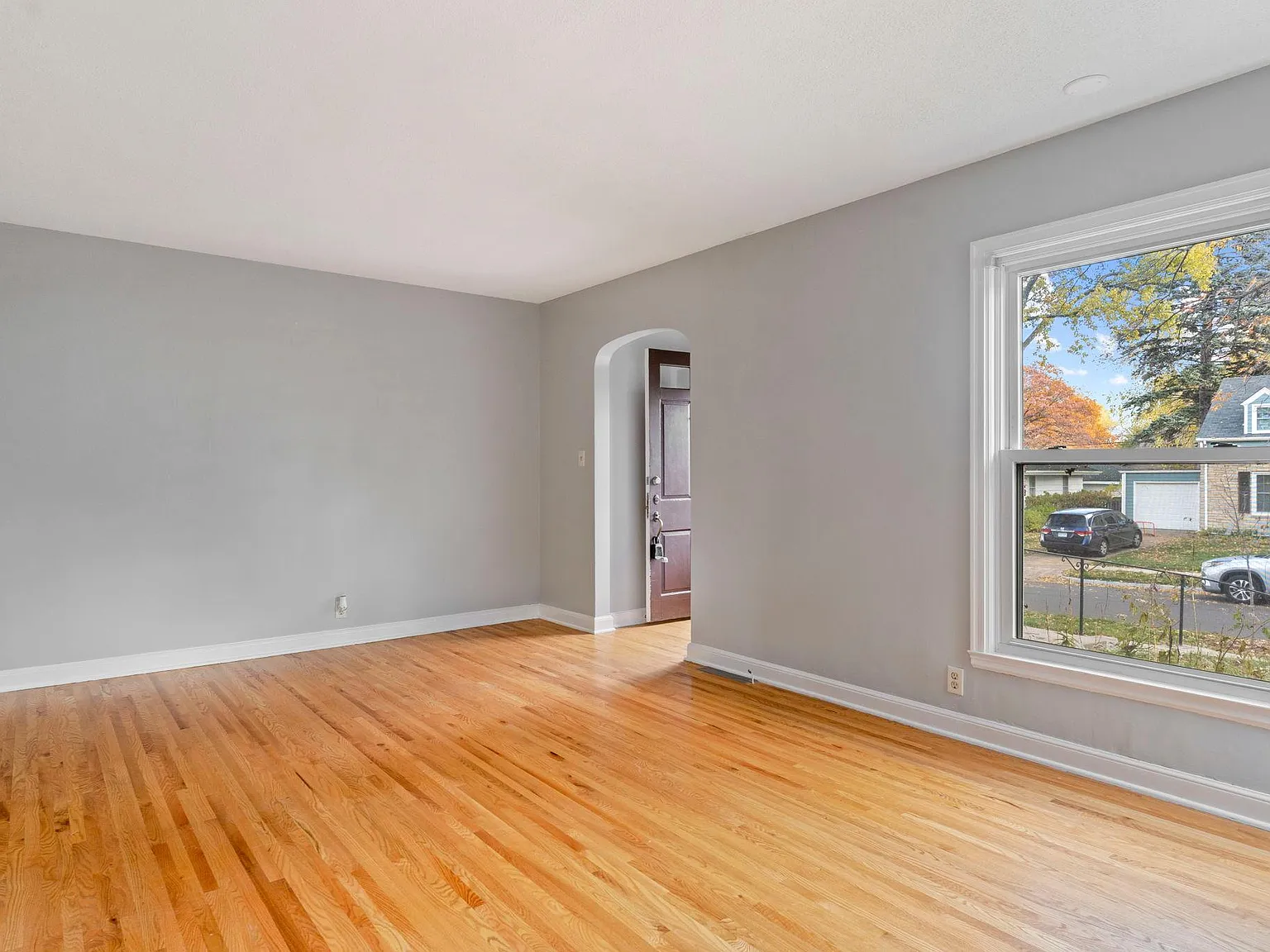 3 bed, 1284 sqft, $2,950 — Photo 4