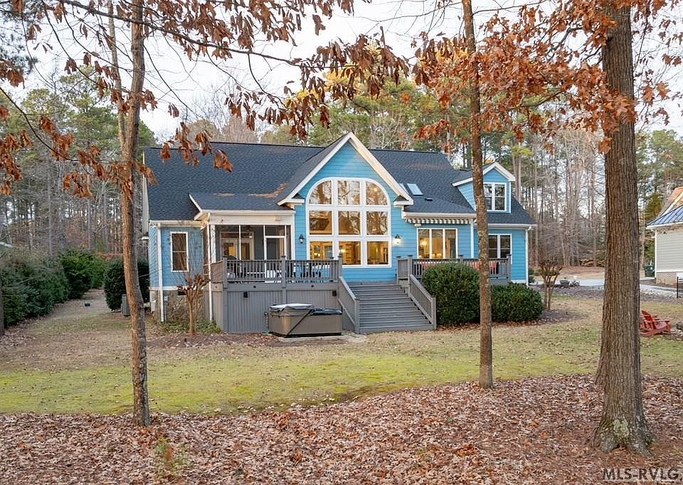 1st image of 145 Merri Beau Ct