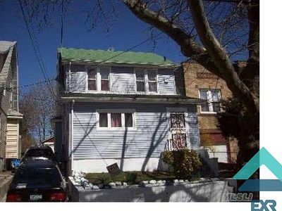 2209 Light St, Bronx, NY, 10466