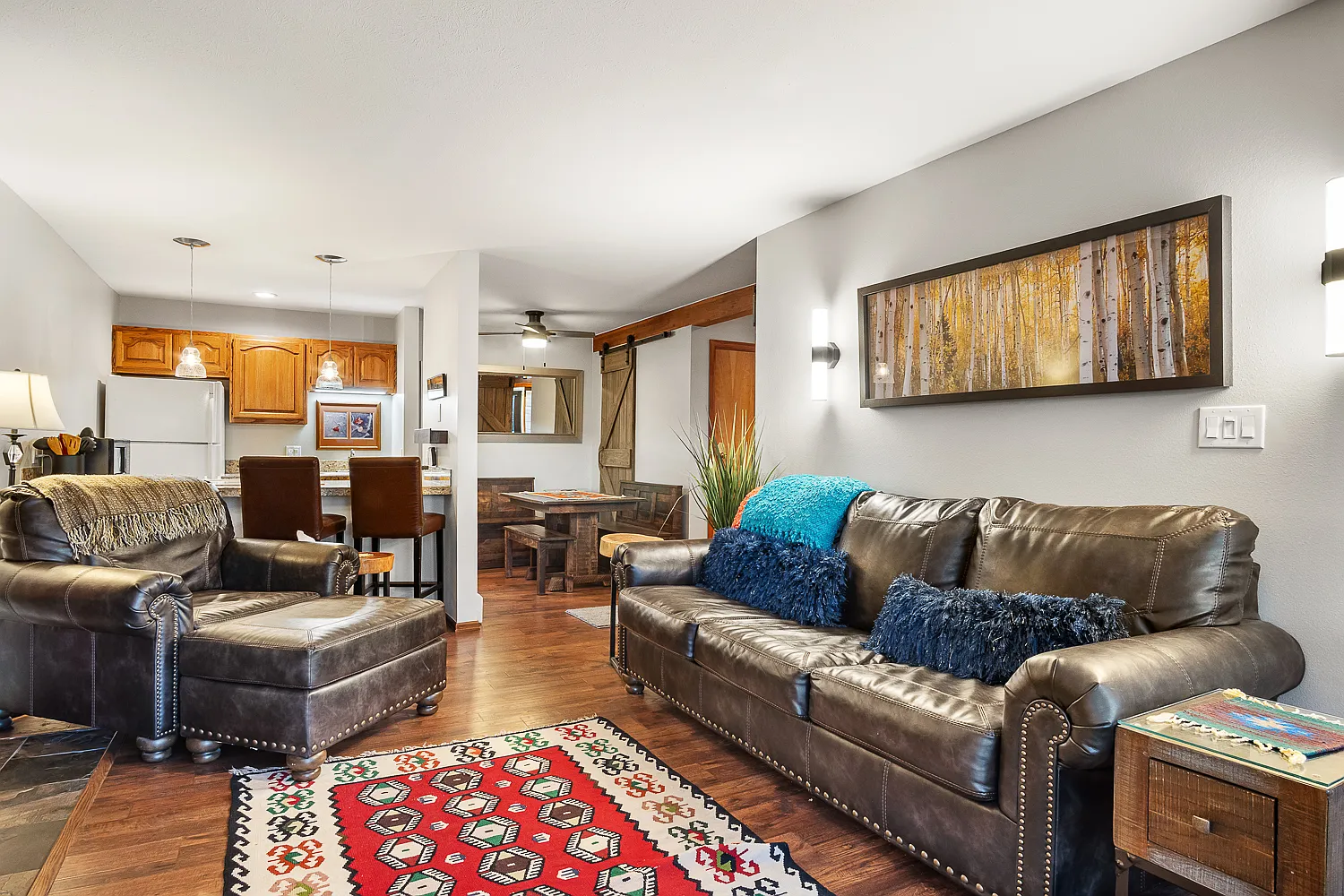 1 bed, 572 sqft, $3,100 — Photo 3